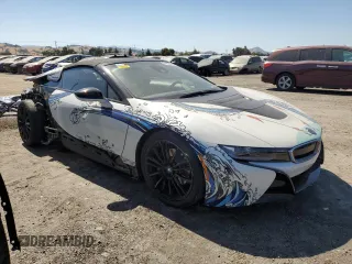 2019 BMW i8 z VIN WBY2Z6C56K7D28673, wystawiony jako Copart lot #59830683 z przebiegiem 26 993 mil mil oraz . Historia ofert i sprzedaży dostępna na DreamBid. Obrazek 4.