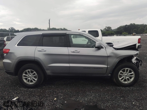 2018 Jeep Grand Cherokee Upland with VIN 1C4RJFAG5JC458586, listed as a IAAI auction lot 42626822 with 70,772 mi miles and . Bid and sale history available at DreamBid. Image 13.