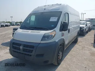 2018 Ram ProMaster Cargo z VIN 3C6TRVDG9JE122797, wystawiony jako IAAI lot #42275056 z przebiegiem 275 341 mil mil oraz . Historia ofert i sprzedaży dostępna na DreamBid. Obrazek 17.