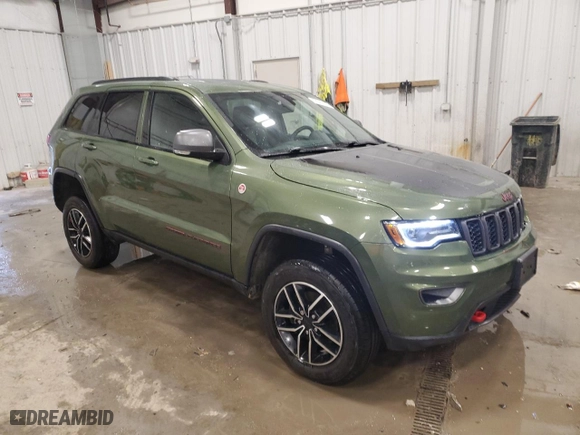 2019 Jeep Grand Cherokee Trailhawk with VIN 1C4RJFLG5KC810600, listed as a Copart auction lot 43541915 with 82,165 mi miles and Salvage Title. Bid and sale history available at carsss.com. Image 4.