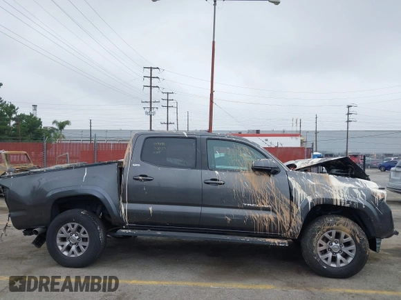 2017 Toyota Tacoma SR5 z VIN 3TMAZ5CN0HM039730, wystawiony jako IAAI lot #42406448 z przebiegiem 69 530 mil mil oraz . Historia ofert i sprzedaży dostępna na DreamBid. Obrazek 14.