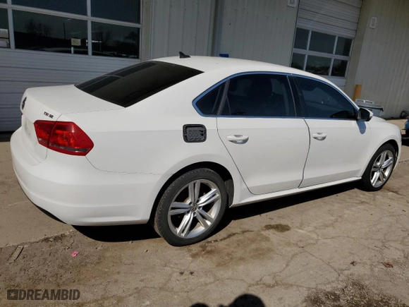 2014 Volkswagen Passat SE w/Sunroof with VIN 1VWBS7A32EC111673, listed as a Copart auction lot 54444255 with 146,068 mi miles and Clean Title. Bid and sale history available at carsss.com. Image 3.