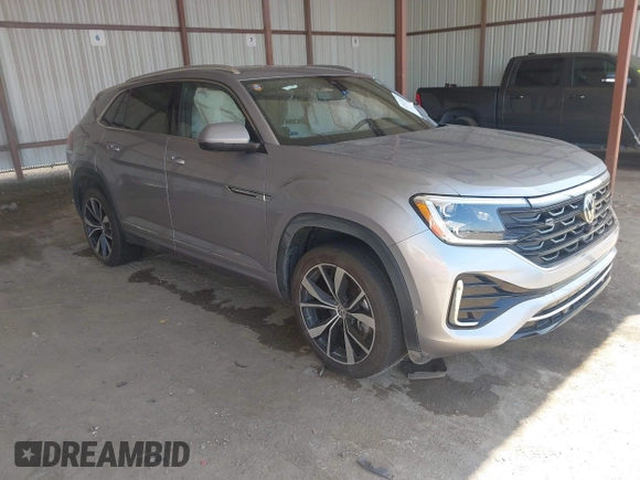 2024 Volkswagen Atlas SEL Premium R-Line z VIN 1V2FE2CA3RC242710, wystawiony jako IAAI lot #42021488 z przebiegiem 20 048 mil mil oraz . Historia ofert i sprzedaży dostępna na DreamBid. Obrazek 1.