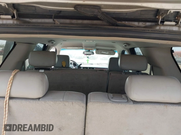 2007 GMC Yukon SLT with VIN 1GKFC13J57R315785, listed as a IAAI auction lot 41794735 with 1 mi miles. Bid and sale history available at carsss.com. Image 8.