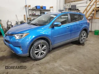 2018 Toyota RAV4 XLE with VIN JTMRFREV7JJ204188, listed as a Copart auction lot 43458905 with 93,102 mi miles and Salvage Title. Bid and sale history available at carsss.com. Image 1.