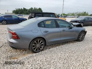 2020 Volvo S60 Momentum with VIN 7JR102FK8LG042485, listed as a Copart auction lot 49538744 with 27,414 mi miles. Bid and sale history available at carsss.com. Image 3.