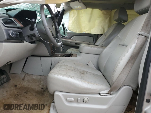 2008 Chevrolet Suburban LTZ with VIN 1GNFC16J48R118641, listed as a Copart auction lot 66723344 with 211,164 mi miles and Salvage Title. Bid and sale history available at carsss.com. Image 7.