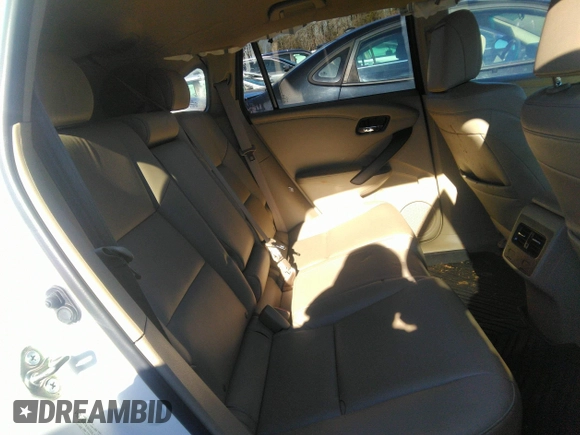 2017 Acura RDX with VIN 5J8TB3H33HL004112, listed as a IAAI auction lot 41272317 with 88,926 mi miles. Bid and sale history available at carsss.com. Image 8.