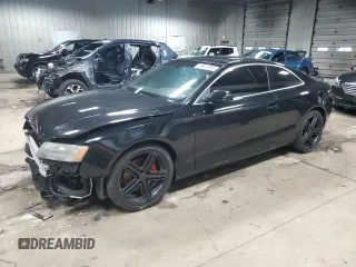 2012 Audi A5 Premium Plus z VIN WAULFAFR6CA033295, wystawiony jako Copart lot #59614995 z przebiegiem 127 528 mil mil oraz Nie do naprawy • Non repairable. Historia ofert i sprzedaży dostępna na DreamBid. Obrazek 1.