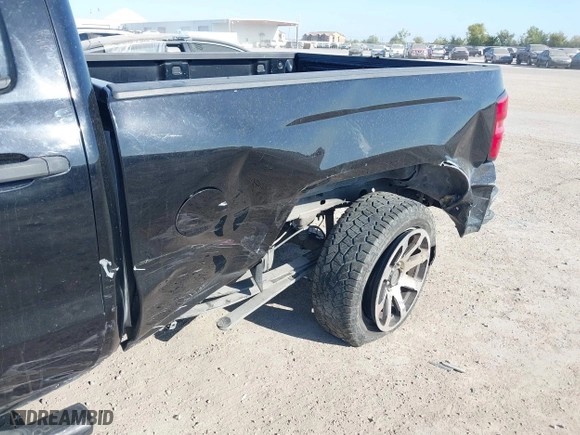 2015 Chevrolet Silverado 1500 LS with VIN 1GCRCPEC7FZ219570, listed as a IAAI auction lot 40565238 with 136,173 mi miles. Bid and sale history available at carsss.com. Image 6.