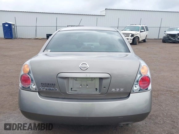 2003 Nissan Altima S z VIN 1N4AL11D53C347450, wystawiony jako IAAI lot #41523818 z przebiegiem 75 885 mil mil oraz . Historia ofert i sprzedaży dostępna na DreamBid. Obrazek 17.