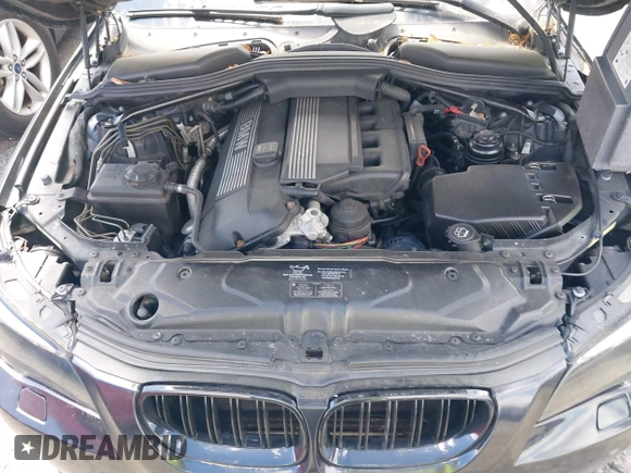 2004 BMW 5 Series 530i with VIN WBANA73514B806617, listed as a IAAI auction lot 42025971 with Not Provided miles and . Bid and sale history available at carsss.com. Image 10.