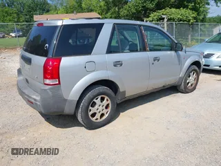 2003 Saturn VUE z VIN 5GZCZ53B33S870278, wystawiony jako IAAI lot #42435315 z przebiegiem 206 147 mil mil oraz . Historia ofert i sprzedaży dostępna na DreamBid. Obrazek 4.
