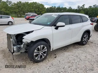 2023 Toyota Highlander L z VIN 5TDKDRAH3PS006145, wystawiony jako Copart lot #62403905 z przebiegiem 57 167 mil mil oraz Szkoda całkowita • Salvage title. Historia ofert i sprzedaży dostępna na DreamBid. Obrazek 1.