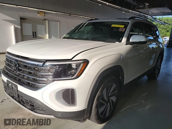 2024 Volkswagen Atlas SE with VIN 1V2HR2CA0RC565397, listed as a IAAI auction lot 42850634 with 20,499 mi miles and . Bid and sale history available at DreamBid. Image 10.