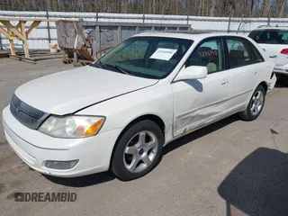 2001 Toyota Avalon XL z VIN 4T1BF28B71U120232, wystawiony jako IAAI lot #42116948 z przebiegiem 196 266 mil mil oraz . Historia ofert i sprzedaży dostępna na DreamBid. Obrazek 2.