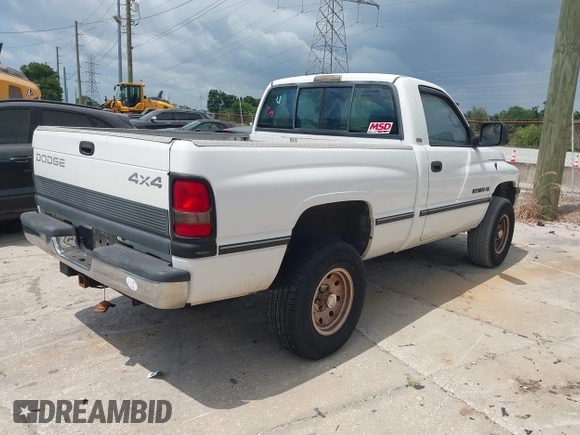 1997 Dodge 1500 z VIN 1B7HF16Y8VS290391, wystawiony jako IAAI lot #42136546 z przebiegiem 194 627 mil mil oraz . Historia ofert i sprzedaży dostępna na DreamBid. Obrazek 4.