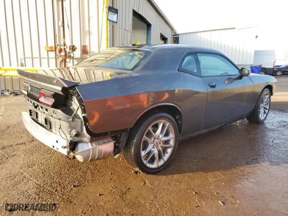 2022 Dodge Challenger GT with VIN 2C3CDZKG5NH219172, listed as a Copart auction lot 43042145 with 28,335 mi miles and Salvage Title. Bid and sale history available at carsss.com. Image 3.
