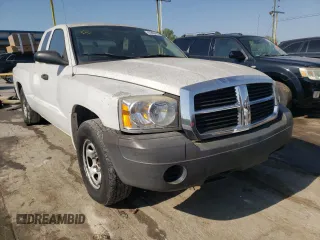 2007 Dodge Dakota z VIN 1D7HW22P07S176624, wystawiony jako Copart lot #68370994 z przebiegiem 284 863 mil mil oraz Szkoda całkowita • Salvage title. Historia ofert i sprzedaży dostępna na DreamBid. Obrazek 1.