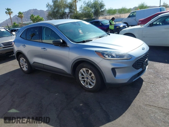 2022 Ford Escape SE z VIN 1FMCU0G6XNUB31007, wystawiony jako IAAI lot #42510666 z przebiegiem 106 236 mil mil oraz . Historia ofert i sprzedaży dostępna na DreamBid. Obrazek 1.