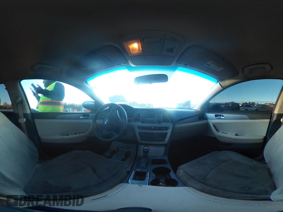 2015 Hyundai Sonata SE z VIN 5NPE24AF2FH231083, wystawiony jako IAAI lot #40957093 z przebiegiem 218 159 mil mil oraz . Historia ofert i sprzedaży dostępna na DreamBid. Obrazek 20.