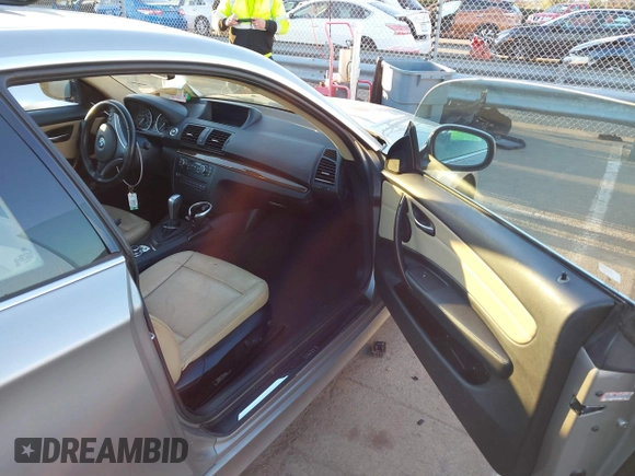 2011 BMW 1 Series 128i с VIN WBAUP7C51BVP21962, выставлен на аукционе IAAI как лот 41517541 с пробегом 222 392 миль миль и . История ставок и продаж доступна на DreamBid. Изображение 5.