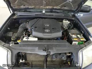 2005 Toyota 4Runner SR5 with VIN JTEBU14R350063351, listed as a Copart auction lot 53688095 with 156,057 mi miles and Clean Title. Bid and sale history available at carsss.com. Image 12.