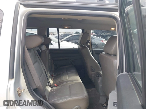 2006 Jeep Commander z VIN 1J8HH48K16C346762, wystawiony jako IAAI lot #40938740 z przebiegiem 348 396 mil mil oraz . Historia ofert i sprzedaży dostępna na DreamBid. Obrazek 8.