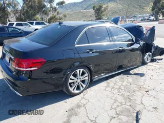 2014 Mercedes-Benz E 350 Sport с VIN WDDHF5KB3EB021391, выставлен на аукционе IAAI как лот 41947558 с пробегом Не указан миль и . История ставок и продаж доступна на DreamBid. Изображение 4.