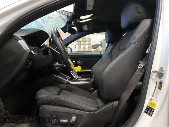 2019 BMW 3 Series 330i xDrive with VIN 3MW5R7J57K8B00679, listed as a Copart auction lot 46289995 with 77,184 mi miles and Non Repairable. Bid and sale history available at DreamBid. Image 7.