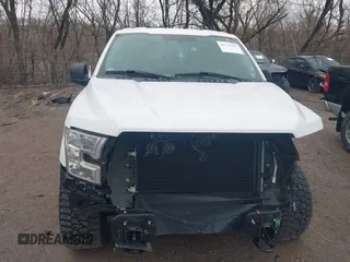 2016 Ford F-150 XLT with VIN 1FTEW1E80GKD92713, listed as a IAAI auction lot 41722647 with 81,238 mi miles. Bid and sale history available at carsss.com. Image 17.