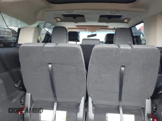 2018 Ford Flex SEL z VIN 2FMGK5C81JBA13004, wystawiony jako IAAI lot #42219904 z przebiegiem 107 723 mil mil oraz . Historia ofert i sprzedaży dostępna na DreamBid. Obrazek 18.