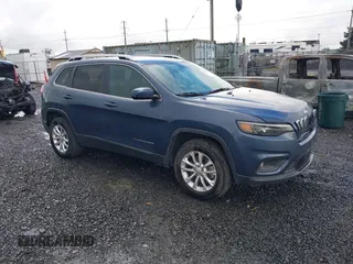 2019 Jeep Cherokee Latitude with VIN 1C4PJMCX2KD369871, listed as a IAAI auction lot 42239476 with 88,261 mi miles and . Bid and sale history available at DreamBid. Image 1.