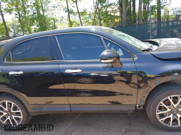 2017 FIAT 500X Trekking with VIN ZFBCFYCB5HP524404, listed as a IAAI auction lot 42542231 with 86,093 mi miles and . Bid and sale history available at DreamBid. Image 14.
