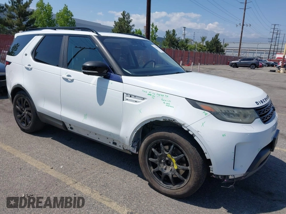 2017 Land Rover Discovery HSE Luxury with VIN SALRHBBV7HA045066, listed as a IAAI auction lot 42132061 with 95,919 mi miles. Bid and sale history available at carsss.com. Image 1.