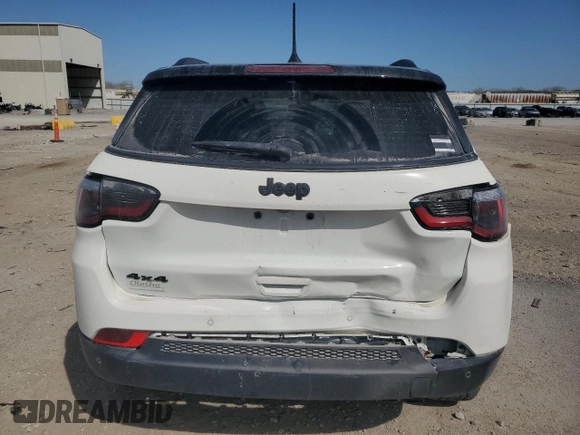 2020 Jeep Compass Latitude with VIN 3C4NJDBB6LT157600, listed as a Copart auction lot 52411235 with 82,159 mi miles and Salvage title. Bid and sale history available at DreamBid. Image 6.