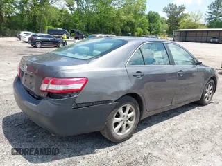 2011 Toyota Camry LE z VIN 4T4BF3EK3BR200855, wystawiony jako IAAI lot #42134686 z przebiegiem 248 776 mil mil oraz . Historia ofert i sprzedaży dostępna na DreamBid. Obrazek 6.
