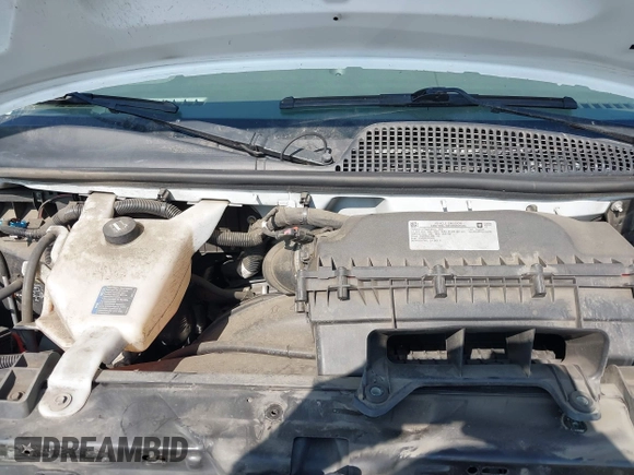 2018 Chevrolet Express Cargo with VIN 1GCWGAFP3J1343798, listed as a IAAI auction lot 40219592 with 121,288 mi miles and . Bid and sale history available at DreamBid. Image 10.