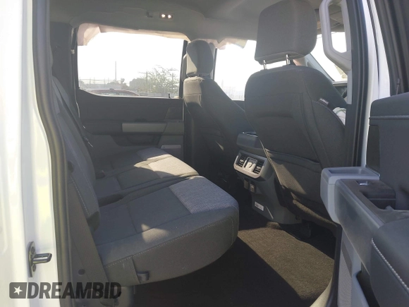 2024 Ford Super Duty F-250 SRW XL with VIN 1FT8W2BN2RED04016, listed as a IAAI auction lot 41274955 with 6,181 mi miles. Bid and sale history available at carsss.com. Image 8.