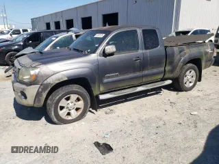 2009 Toyota Tacoma with VIN 5TEUU42N39Z656406, listed as a Copart auction lot 61367675 with 110,262 mi miles and Clean title. Bid and sale history available at DreamBid. Image 1.