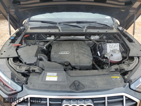 2021 Audi Q5 Premium Plus with VIN WA1BAAFY6M2083415, listed as a Copart auction lot 58831785 with 21,055 mi miles and Salvage title. Bid and sale history available at DreamBid. Image 12.