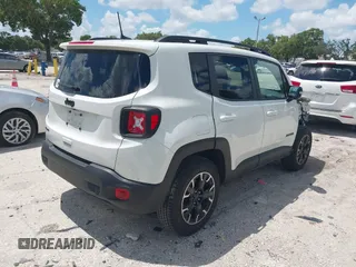 2023 Jeep Renegade Latitude с VIN ZACNJDB12PPP39095, выставлен на аукционе IAAI как лот 42242815 с пробегом 16 931 миль миль и . История ставок и продаж доступна на DreamBid. Изображение 4.