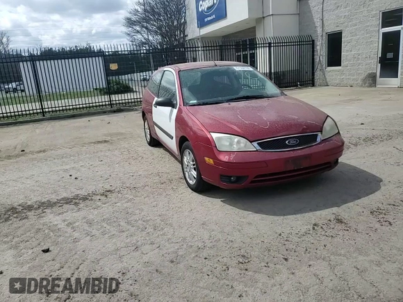 2005 Ford Focus S with VIN 3FAFP31N25R121952, listed as a Copart auction lot 51368155 with 213,571 mi miles and Salvage Title. Bid and sale history available at carsss.com. Image 10.