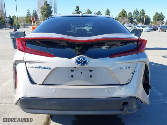 2021 Toyota Prius Prime LE with VIN JTDKAMFP1M3164931, listed as a IAAI auction lot 41686300 with NaN miles. Bid and sale history available at carsss.com. Image 17.