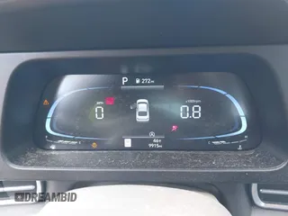 2024 Hyundai Elantra SE z VIN KMHLL4DG7RU798436, wystawiony jako IAAI lot #41973923 z przebiegiem 9 915 mil mil oraz . Historia ofert i sprzedaży dostępna na DreamBid. Obrazek 7.