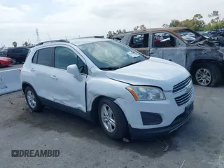 2016 Chevrolet Trax LT z VIN 3GNCJLSB0GL199274, wystawiony jako IAAI lot #42347688 z przebiegiem 142 947 mil mil oraz . Historia ofert i sprzedaży dostępna na DreamBid. Obrazek 1.