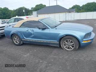 2005 Ford Mustang Deluxe with VIN 1ZVHT84N355253948, listed as a IAAI auction lot 42184141 with 182,119 mi miles and . Bid and sale history available at DreamBid. Image 13.