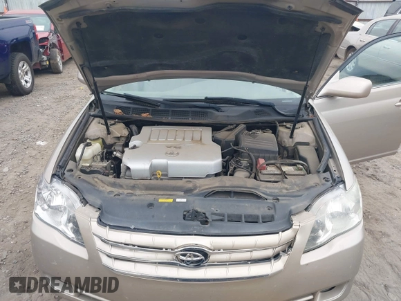 2005 Toyota Avalon XL with VIN 4T1BK36B55U020947, listed as a IAAI auction lot 41081514 with 134,045 mi miles and . Bid and sale history available at DreamBid. Image 10.