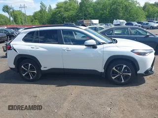2024 Toyota Corolla Cross Hybrid S with VIN 7MUFBABG2RV024594, listed as a IAAI auction lot 42314362 with 9,031 mi miles and . Bid and sale history available at DreamBid. Image 13.