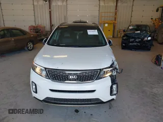 2014 Kia Sorento SX Limited z VIN 5XYKW4A71EG536564, wystawiony jako IAAI lot #42156203 z przebiegiem 148 740 mil mil oraz . Historia ofert i sprzedaży dostępna na DreamBid. Obrazek 12.